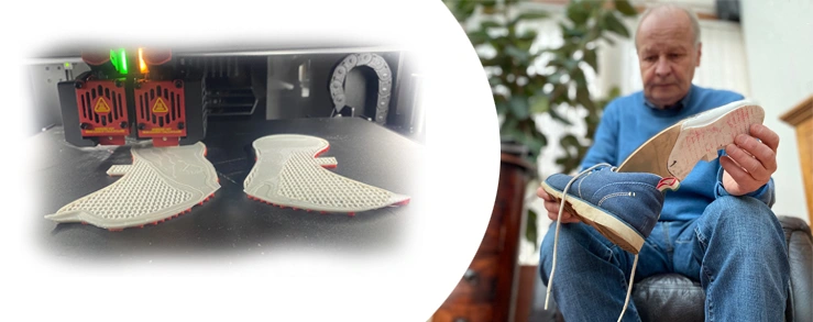 Einlagen die gerade in einem 3D Drucker gedruckt werden. Daneben befindet sich eine Person die die gedruckten Einlagen in den Schuh legt.<br />3D-Druck von orthopädischen Einlagen bei Vogel Orthopädie Attendorn